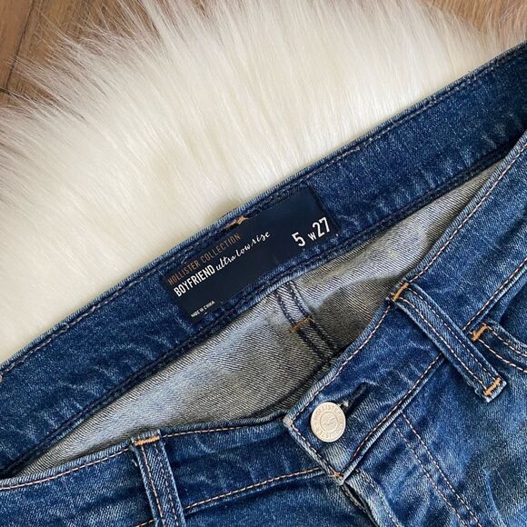 Hollister Boyfriend Distressed Ultra Low Rise Blue Jeans Size 5 /27 - Picture 4 of 6